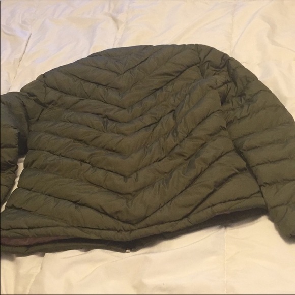 NEW Gap Puffer Jacket OLIVE GREEN Women’s LARGE fleece lined pockets, i - Picture 4 of 7